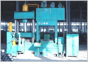 HLE6 彎頭冷推機